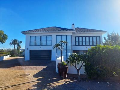 House For Sale in Shelley Point, St Helena Bay