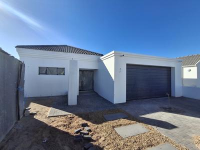 House For Sale in Shelley Point, St Helena Bay