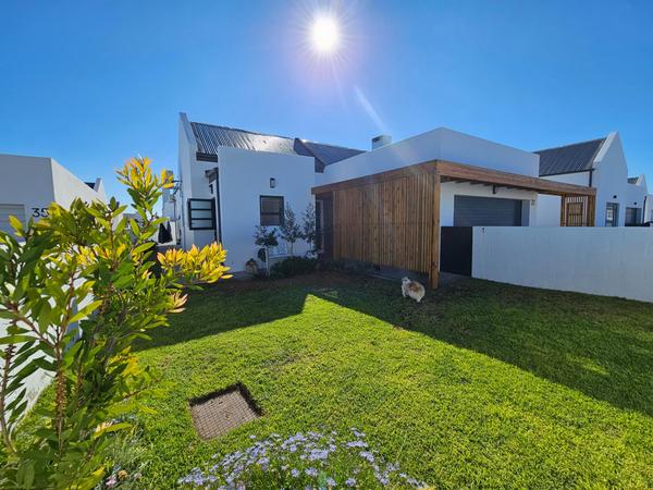 House For Sale in Britannia Bay, St Helena Bay